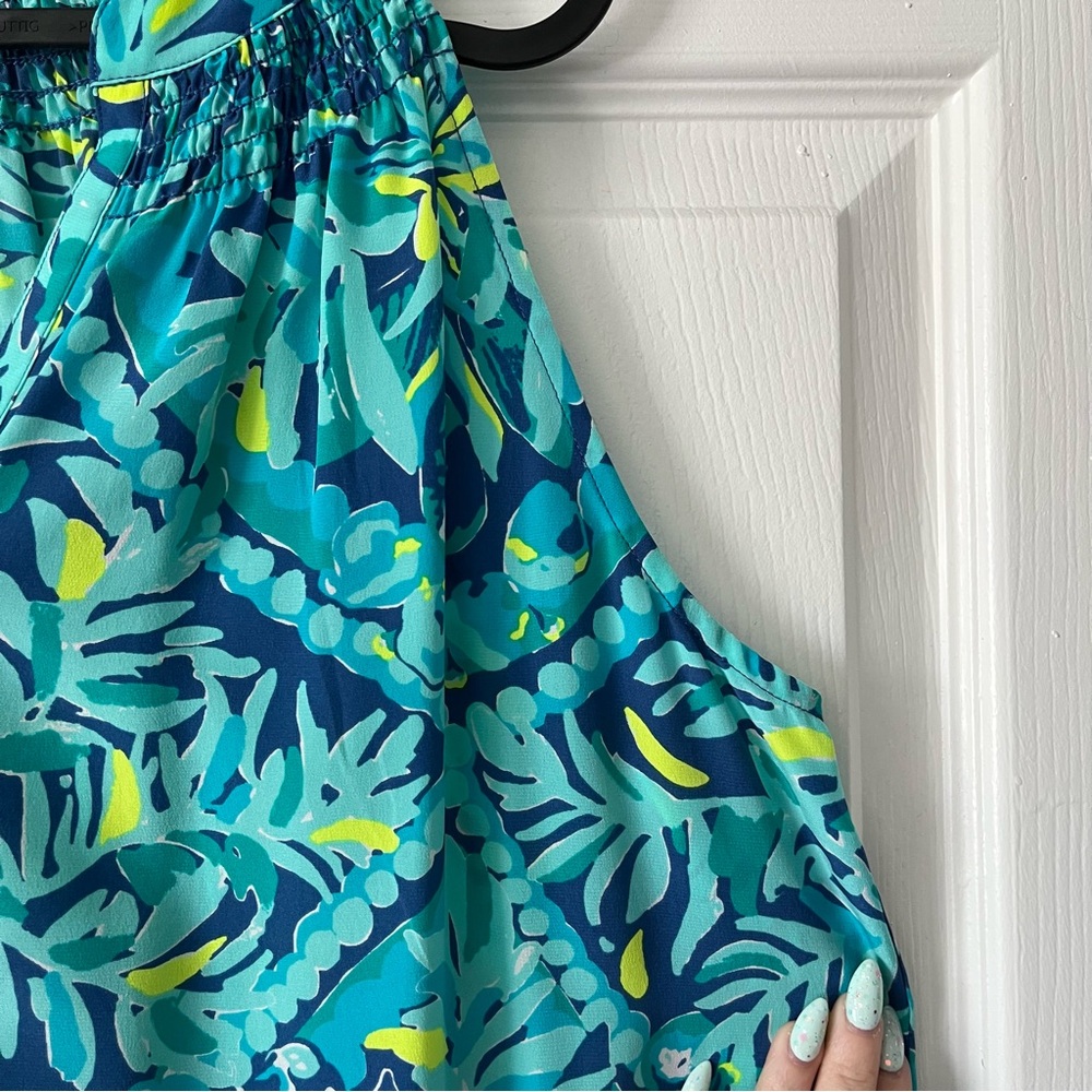 NWOT Lilly Pulitzer Silk Button Down Tank Top size Large in Blue Floral - Picture 6 of 11